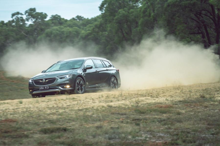  Holden Calais V Tourer (ZB) 2018 года  (фото 30 из 42)